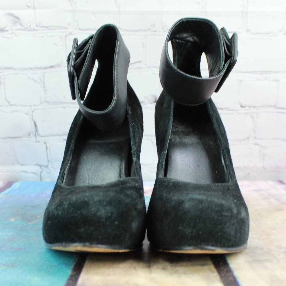 LL Bean Black Suede Signature Ankle Strap Pump Heel Size 7.5 M - Picture 4 of 9